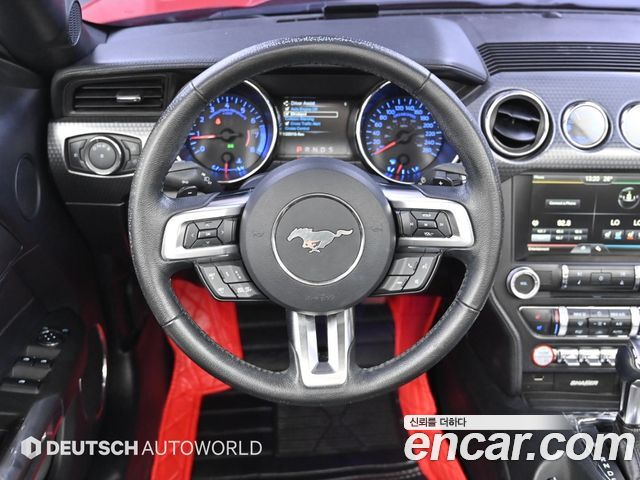 Ford Mustang Convertible 2015 — фото 17