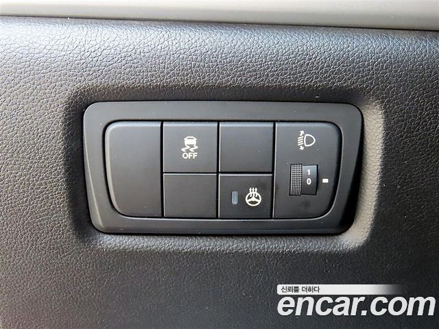 KG Mobility (SsangYong) Korando C 2.2 Extreme 2WD 2016 — фото 16