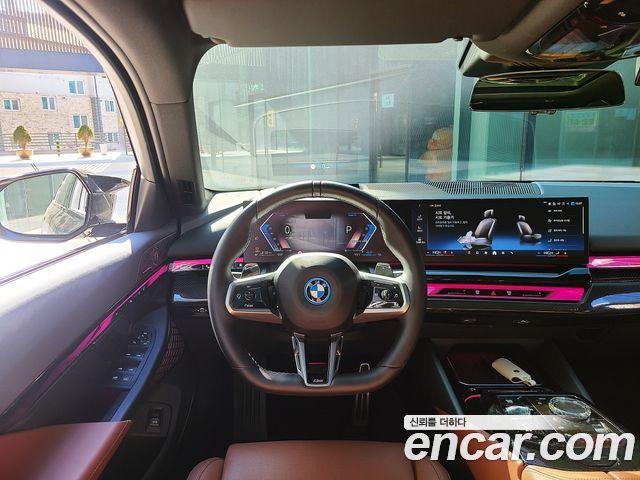 BMW 5 Series (G60) 530e M Sport 2025 — фото 6