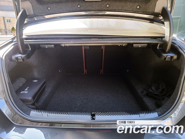 BMW 5 Series (G60) 530e M Sport 2025 — фото 17