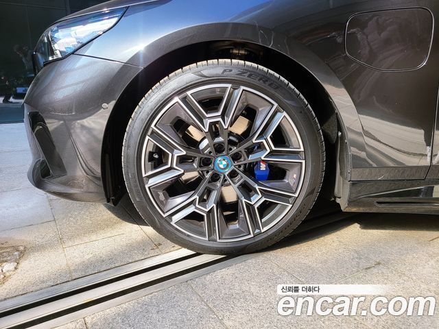 BMW 5 Series (G60) 530e M Sport 2025 — фото 19