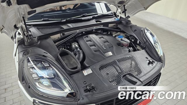 Porsche Macan 3.0 S Diesel 95B 2017 — фото 6