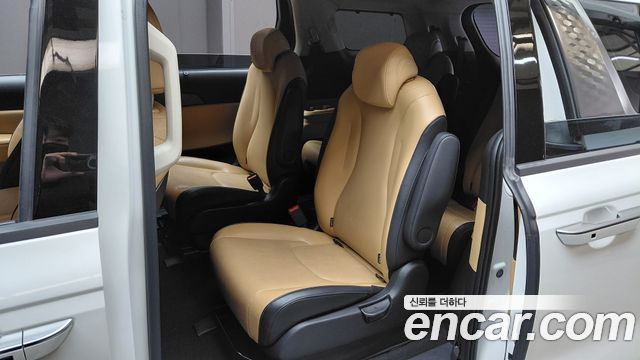 Kia Carnival (IV) Diesel 9-Seater Noblesse 2023 — фото 11