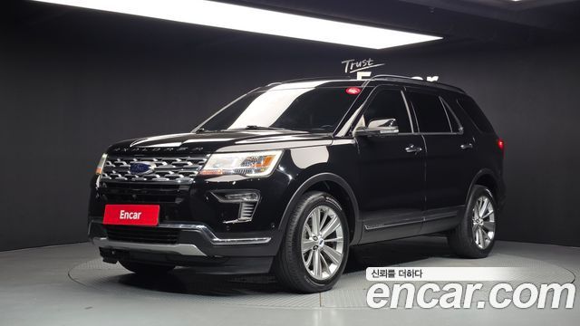 Ford Explorer 2.3 Limited 4WD 5th