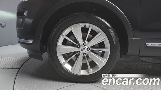 Ford Explorer 2.3 Limited 4WD 5th 2019 — фото 5