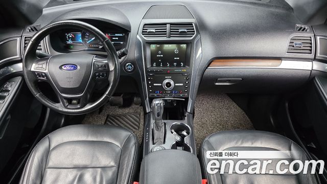 Ford Explorer 2.3 Limited 4WD 5th 2019 — фото 7