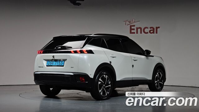 Peugeot e-2008 (II) EV GT 2023 — фото 2