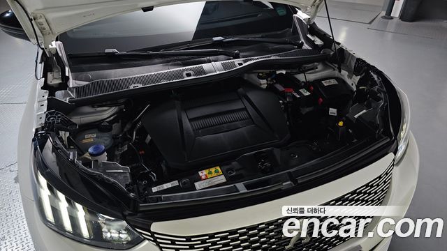Peugeot e-2008 (II) EV GT 2023 — фото 6