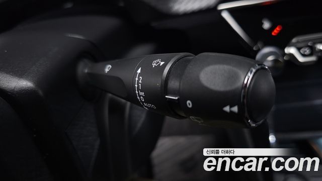Peugeot e-2008 (II) EV GT 2023 — фото 31