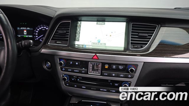 Genesis G80 3.3 GDI AWD Premium Luxury 2018 — фото 13