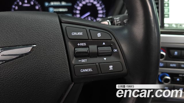 Genesis G80 3.3 GDI AWD Premium Luxury 2018 — фото 16