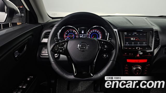 KG Mobility (SsangYong) Tivoli LX 2WD 2017 — фото 12