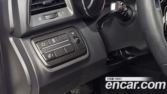 KG Mobility (SsangYong) Tivoli LX 2WD 2017 — фото 17