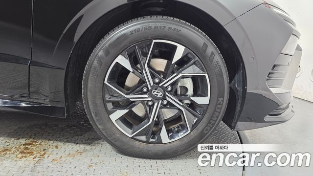 Hyundai Sonata The Edge (DN8) 2.0 Exclusive 2024 — фото 21