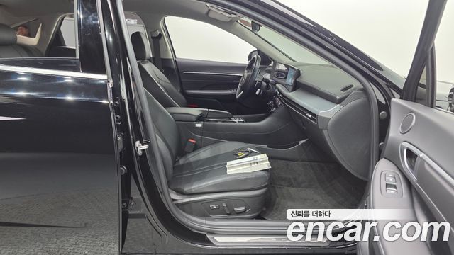 Hyundai Sonata The Edge (DN8) 2.0 Exclusive 2024 — фото 26