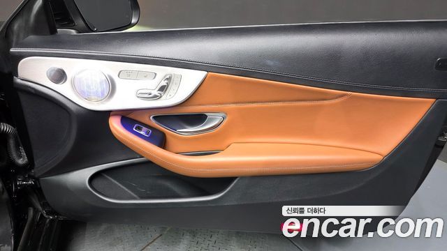 Mercedes-Benz C-Class (W205) C43 AMG 4MATIC Cabrioiet 2019 — фото 25