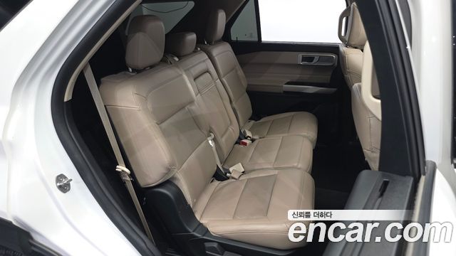 Ford Explorer (VI) 3.0 PHEV 2021 — фото 12