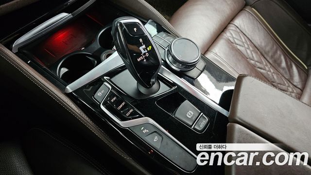 BMW 5 Series (G30) 520d xDrive M Sport Package Plus 2018 — фото 9