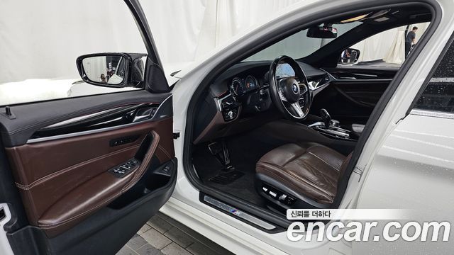 BMW 5 Series (G30) 520d xDrive M Sport Package Plus 2018 — фото 10