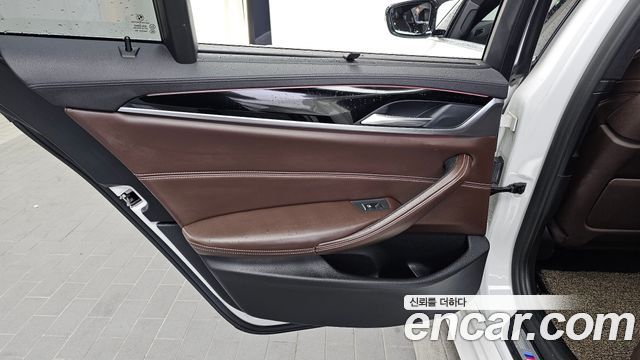 BMW 5 Series (G30) 520d xDrive M Sport Package Plus 2018 — фото 31