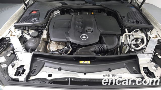 Mercedes-Benz E-Class (W213) E220d 4MATIC AMG Line 2021 — фото 6