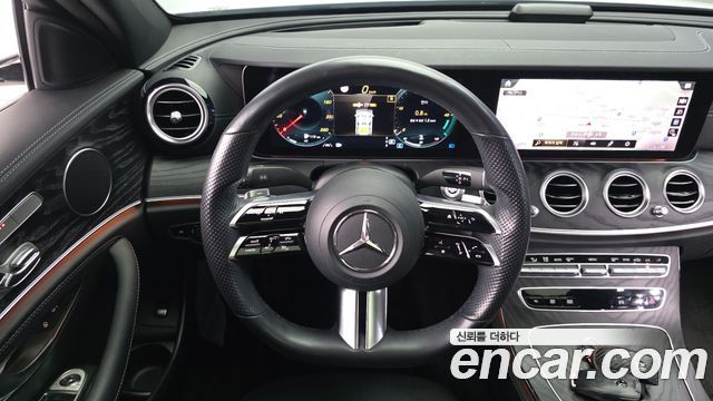 Mercedes-Benz E-Class (W213) E220d 4MATIC AMG Line 2021 — фото 13