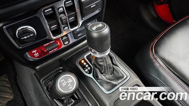 Jeep Wrangler (JL) 2.0 Rubicon Power Top 4Door 2024 — фото 9