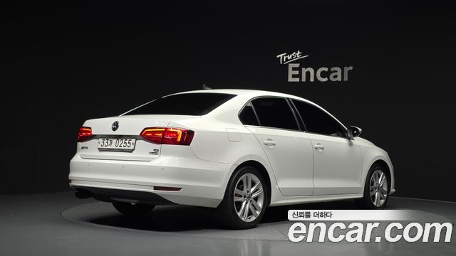 Volkswagen Jetta 2.0 TDI BlueMotion Premium 6th 2015 — фото 2