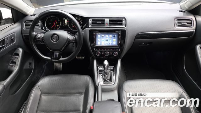 Volkswagen Jetta 2.0 TDI BlueMotion Premium 6th 2015 — фото 7