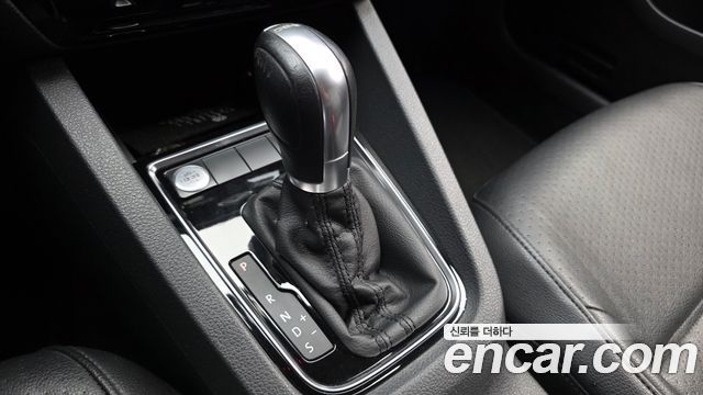 Volkswagen Jetta 2.0 TDI BlueMotion Premium 6th 2015 — фото 9