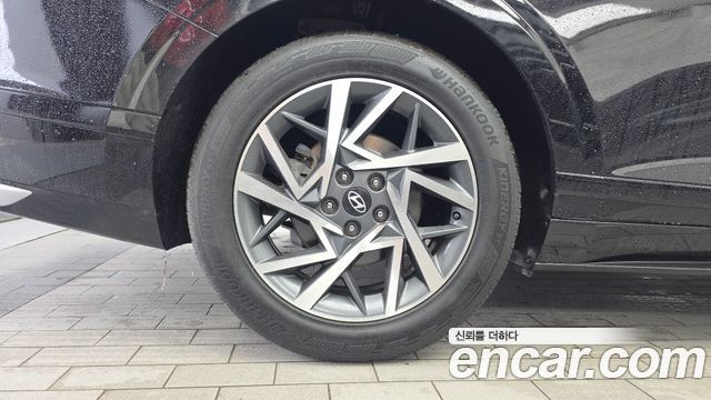 Hyundai Grandeur (GN7) 2,5 Gasoline 2WD Premium 2023 — фото 5