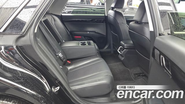 Hyundai Grandeur (GN7) 2,5 Gasoline 2WD Premium 2023 — фото 12