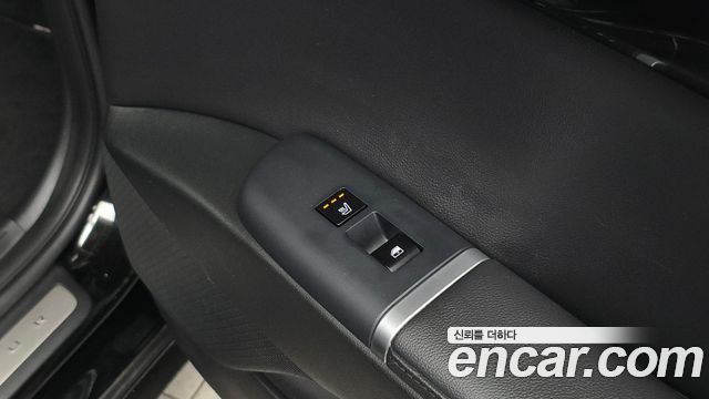 Hyundai Grandeur (GN7) 2,5 Gasoline 2WD Premium 2023 — фото 19