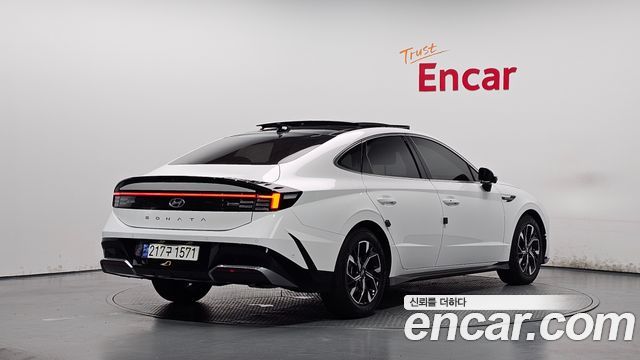 Hyundai Sonata The Edge (DN8) 1.6 Turbo Exclusive 2024 — фото 2