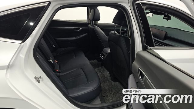 Hyundai Sonata The Edge (DN8) 1.6 Turbo Exclusive 2024 — фото 15