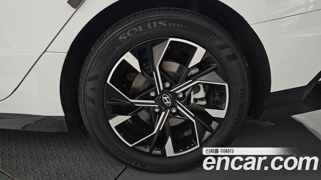 Hyundai Sonata The Edge (DN8) 1.6 Turbo Exclusive 2024 — фото 27