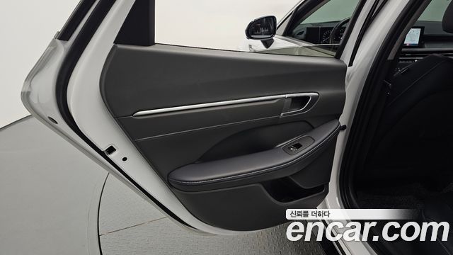 Hyundai Sonata The Edge (DN8) 1.6 Turbo Exclusive 2024 — фото 31