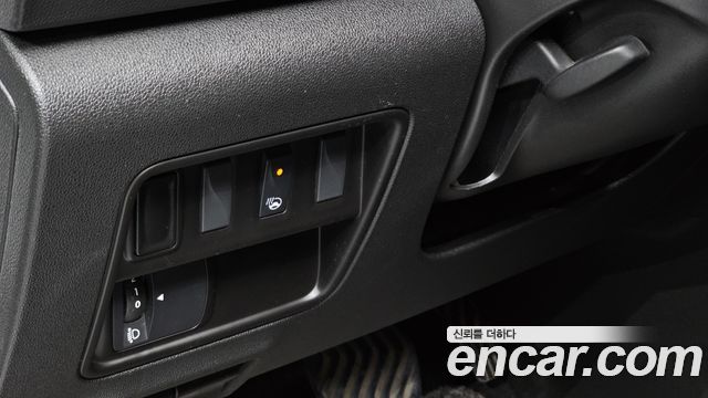 Renault Korea QM6 Diesel 2WD LE 2018 — фото 13