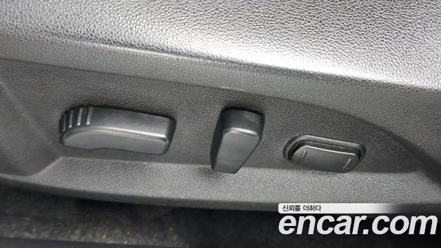 Renault Korea QM6 Diesel 2WD LE 2018 — фото 16