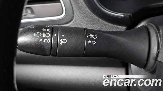 Renault Korea QM6 Diesel 2WD LE 2018 — фото 27