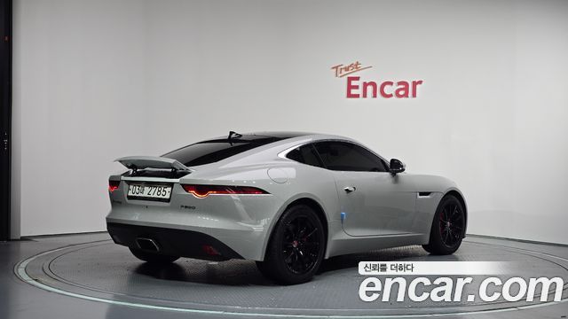 Jaguar F-TYPE P300 Coupe X152 2019 — фото 2