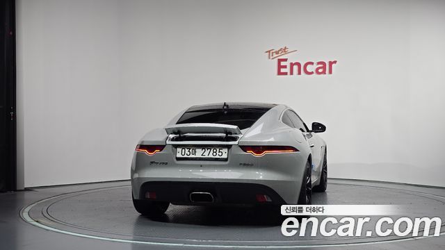 Jaguar F-TYPE P300 Coupe X152 2019 — фото 4