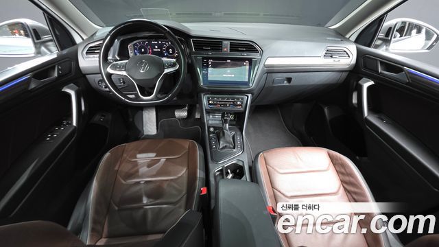 Volkswagen Tiguan Allspace 2.0 TSI Prestige 2023 — фото 7