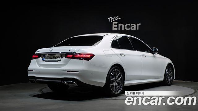Mercedes-Benz E-Class (W213) E220d 4MATIC AMG Line 2021 — фото 2