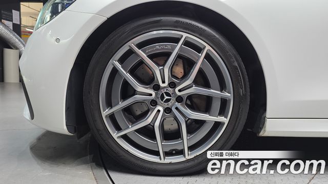 Mercedes-Benz E-Class (W213) E220d 4MATIC AMG Line 2021 — фото 5