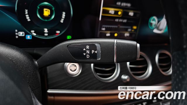 Mercedes-Benz E-Class (W213) E220d 4MATIC AMG Line 2021 — фото 9