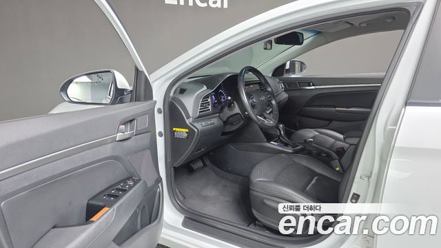 Hyundai Avante (AD) 1.6 LPi Smart(Rental) 2019 — фото 11