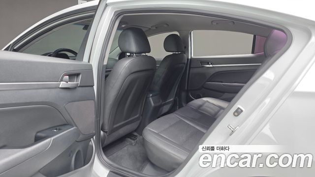Hyundai Avante (AD) 1.6 LPi Smart(Rental) 2019 — фото 18