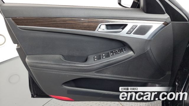 Genesis G80 3.3 GDI Luxury 2019 — фото 30