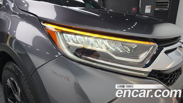 Honda CR-V (V) 1.5 Touring 4WD 2019 — фото 28